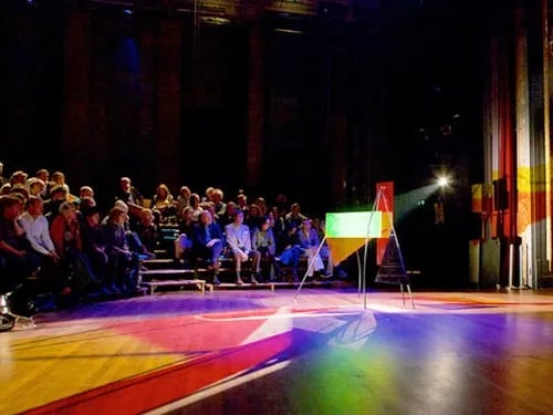 De Grote Kunstshow terug in het theater