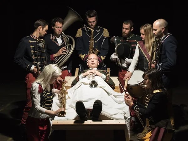 'Neo-fanfare' 9x13 (foto: Jasper van Gheluwe)