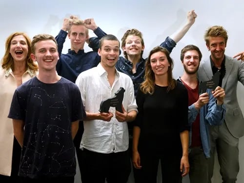 Debuut winnaars met jury (foto: Jochem Jurgens)