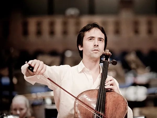 Cellist Jean-Guihen Queyras bij Amsterdam Sinfonietta