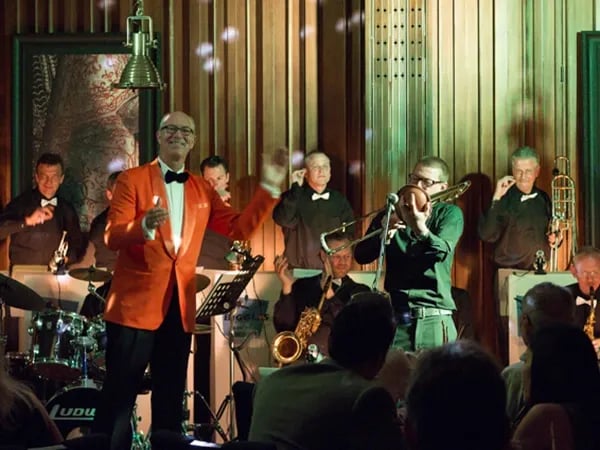 Thaise tournee Biggles Bigband & Strings Unlimited